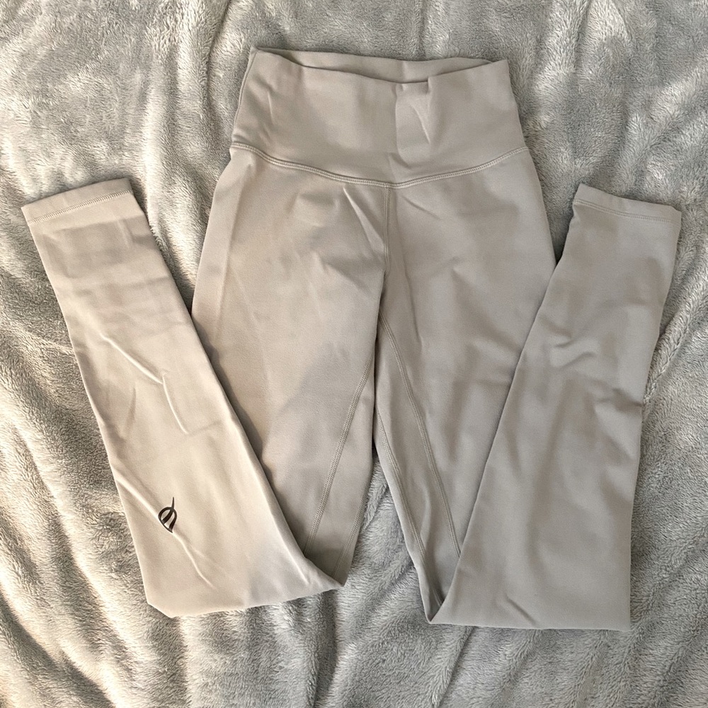 P’tula Active Taylor White Sage